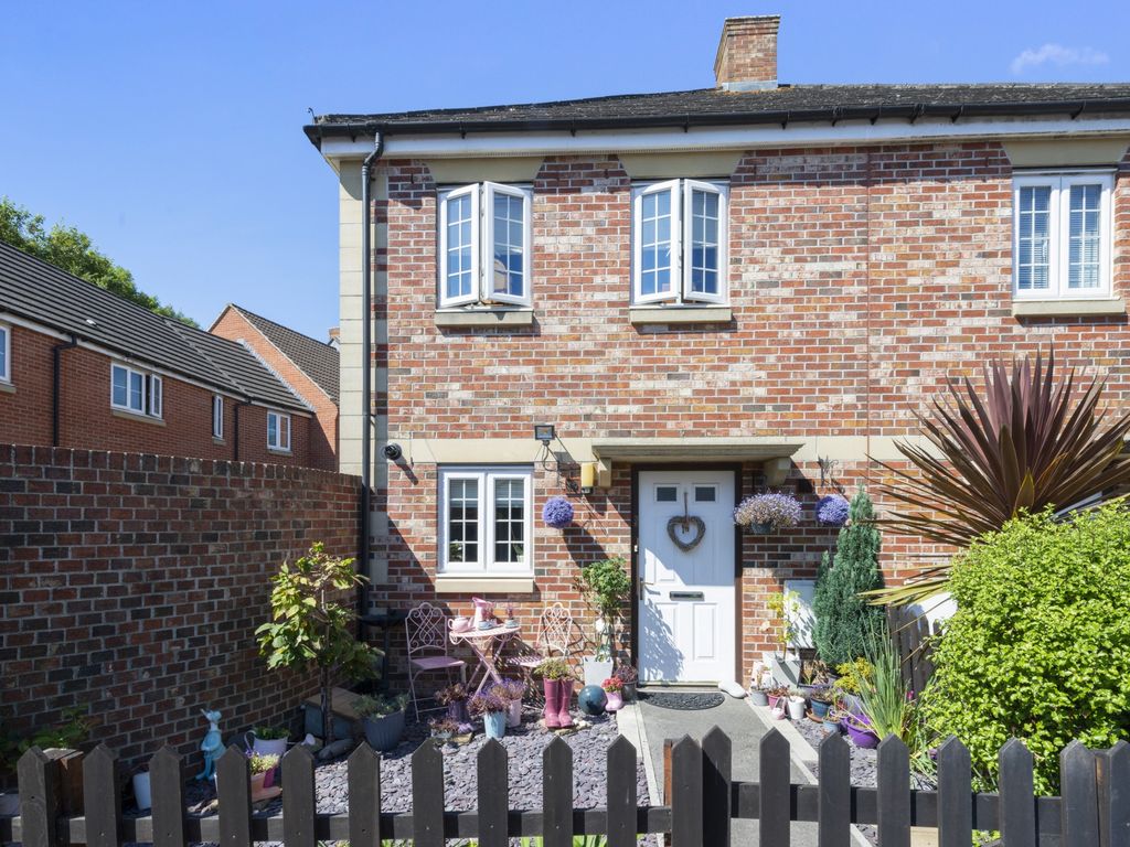 2 bed end terrace house for sale in Century Park, Yeovil BA20 Zoopla