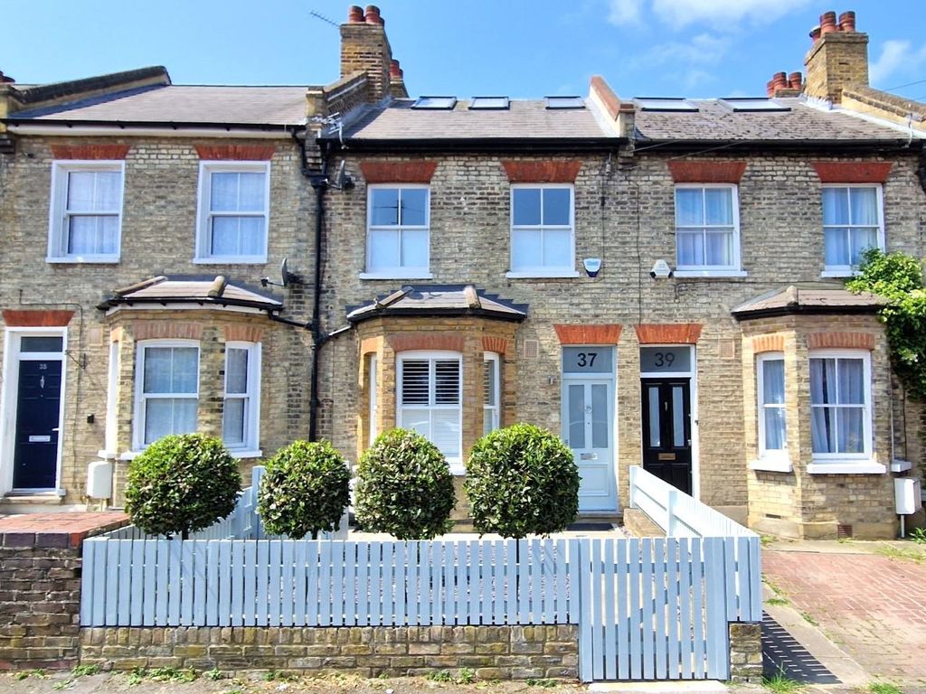 4 bed property for sale in Clive Road, London SE21 Zoopla