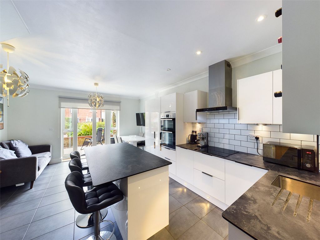4 bed terraced house for sale in Armstrong Drive, Worcester