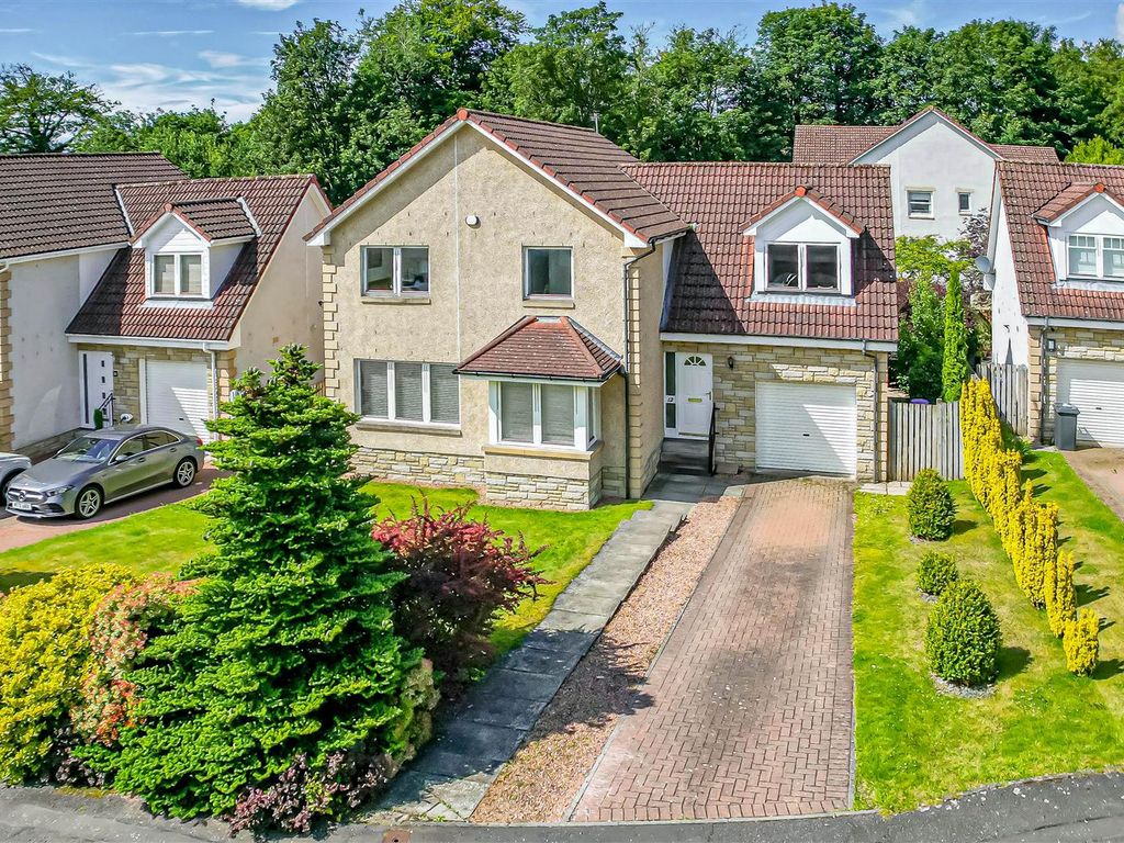5 bed detached house for sale in 12 Rose Tay Court, Dunfermline KY12, £