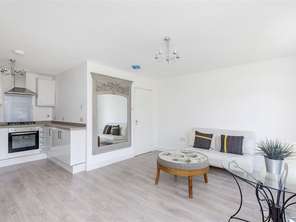 1 bed flat to rent in Hartfield Road, London SW19 Zoopla