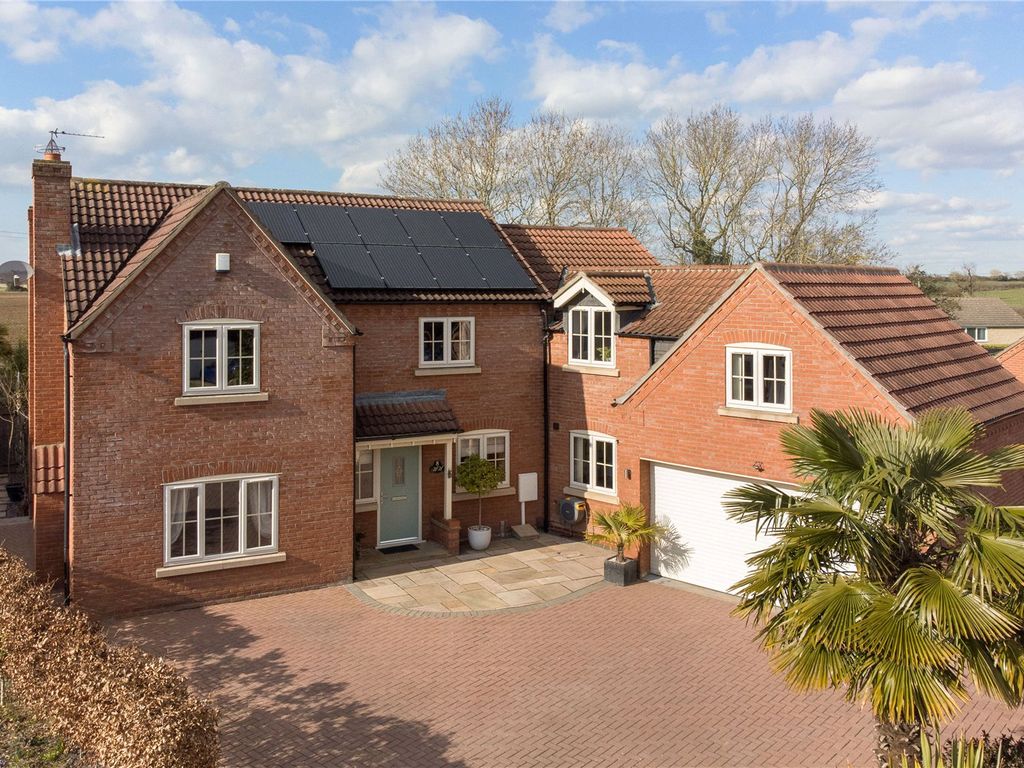 4 bed detached house for sale in Ashfield Grange, Saxilby, Lincoln LN1