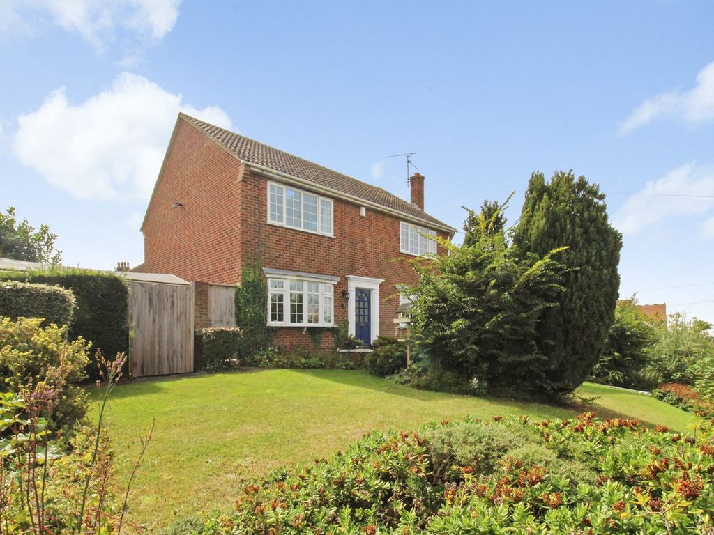 4 bed detached house for sale in Mickleburgh Hill, Herne Bay CT6, £