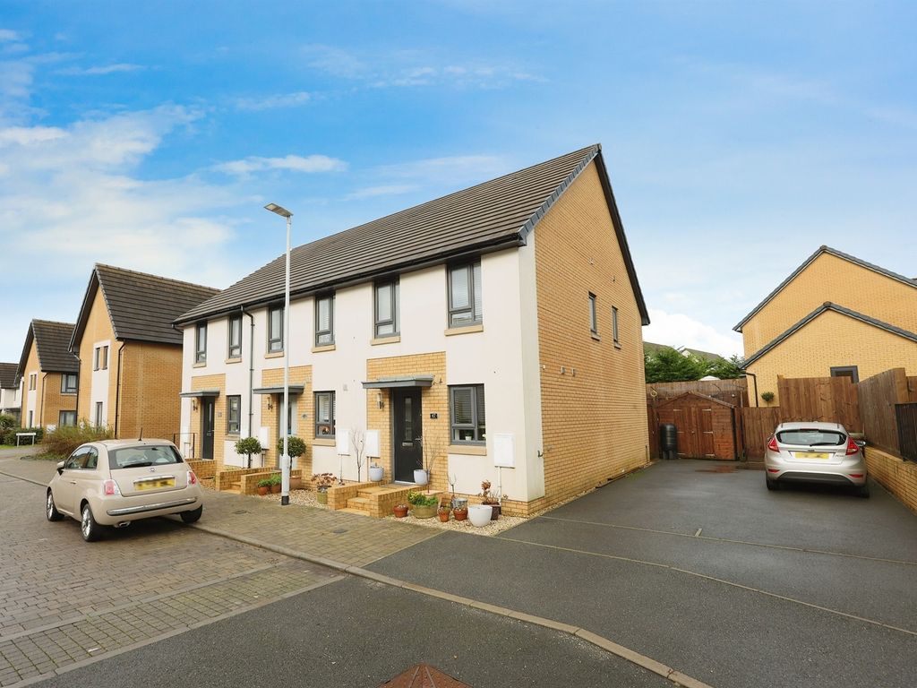 2 bed end terrace house for sale in Poplar Close, Plympton, Plymouth