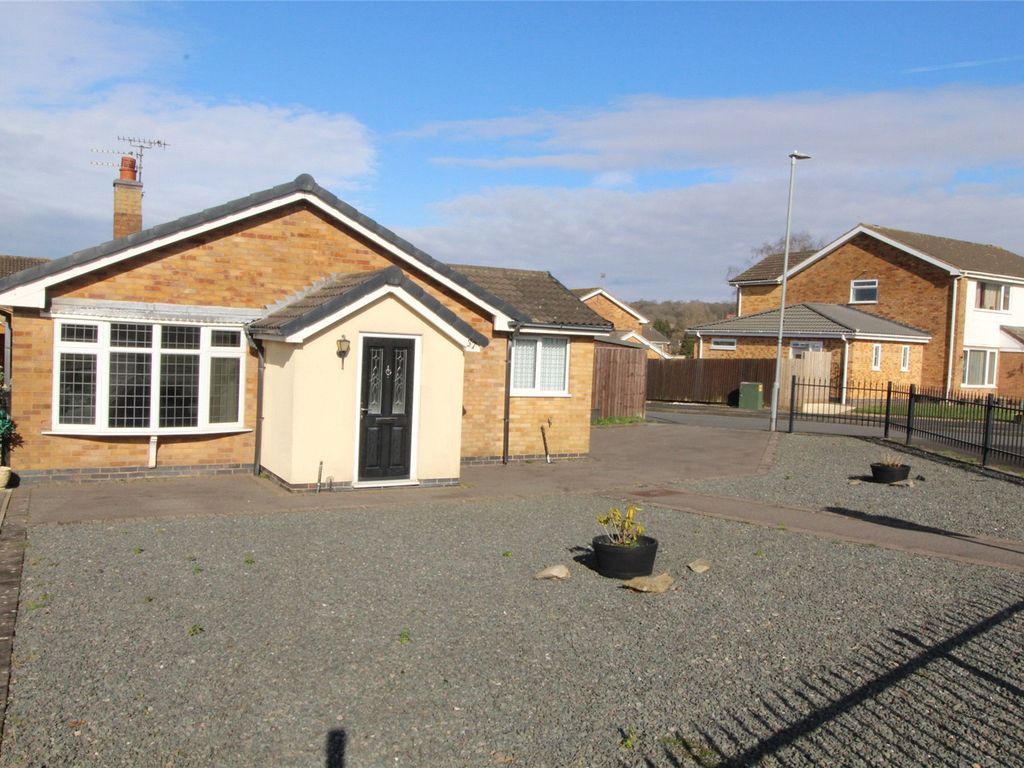 2 bed bungalow for sale in Kenmore Crescent, Coalville, Leicestershire