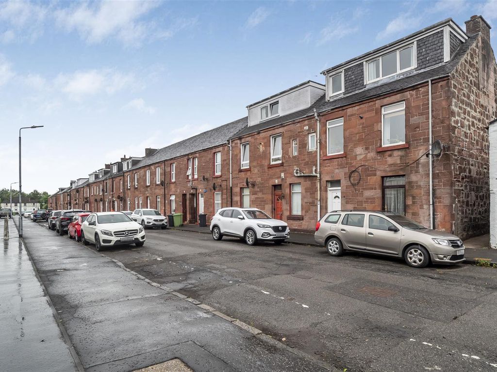 3 bed terraced house for sale in Union Street, Bonhill, Alexandria G83
