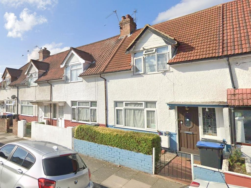 3 bed property for sale in Chichester Road, Edmonton N9 Zoopla