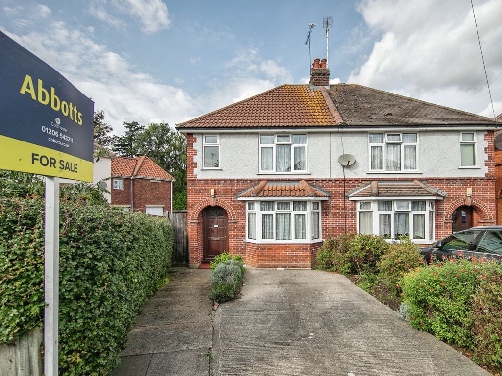3 bed semidetached house for sale in Rosebery Avenue, Colchester