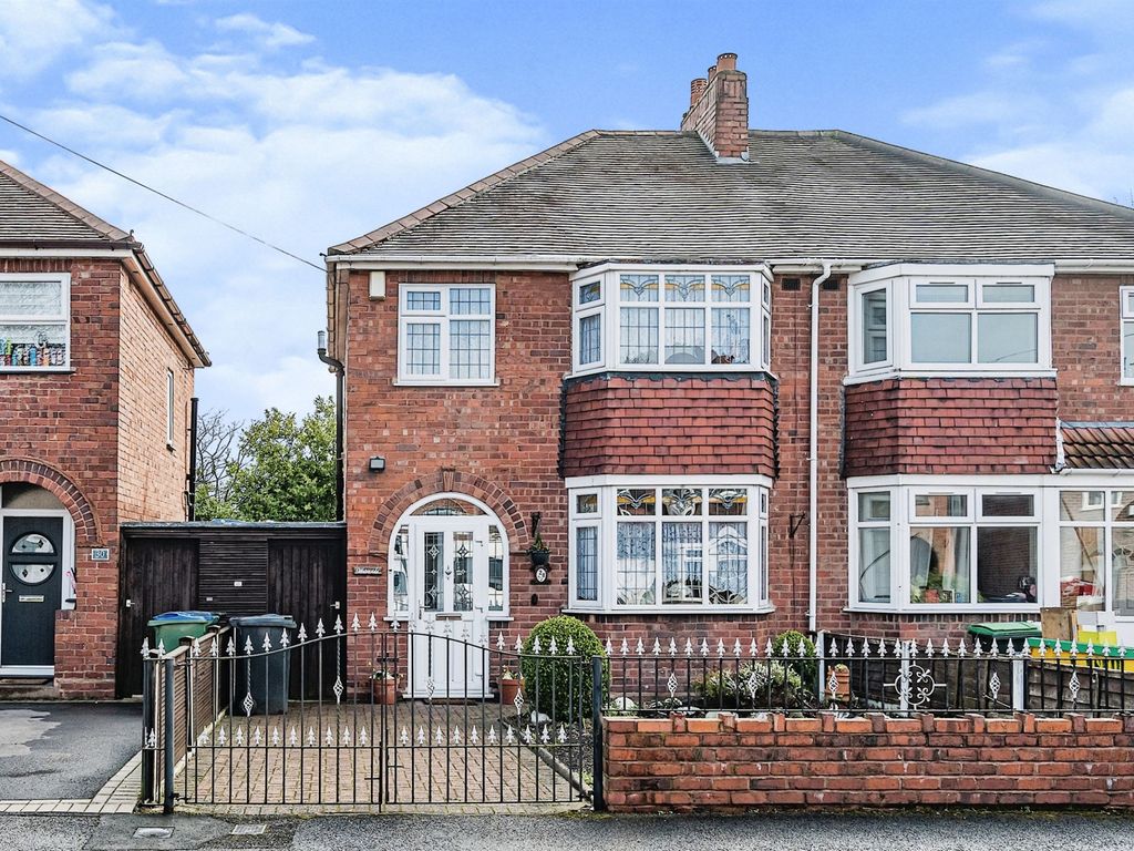 3 bed semidetached house for sale in Bankfield Road, Tipton DY4 Zoopla