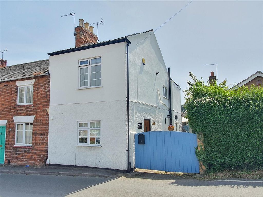 2 bed end terrace house for sale in Ring Fence, Shepshed