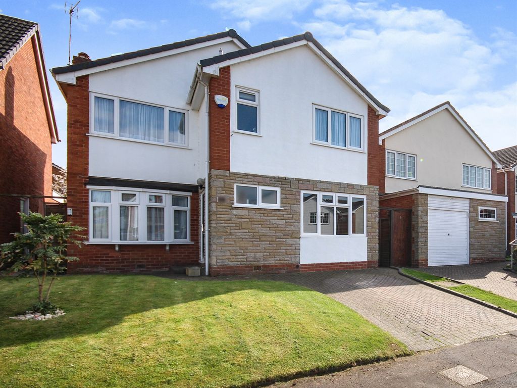 4 bed detached house for sale in Blandford Road, Leamington Spa CV32