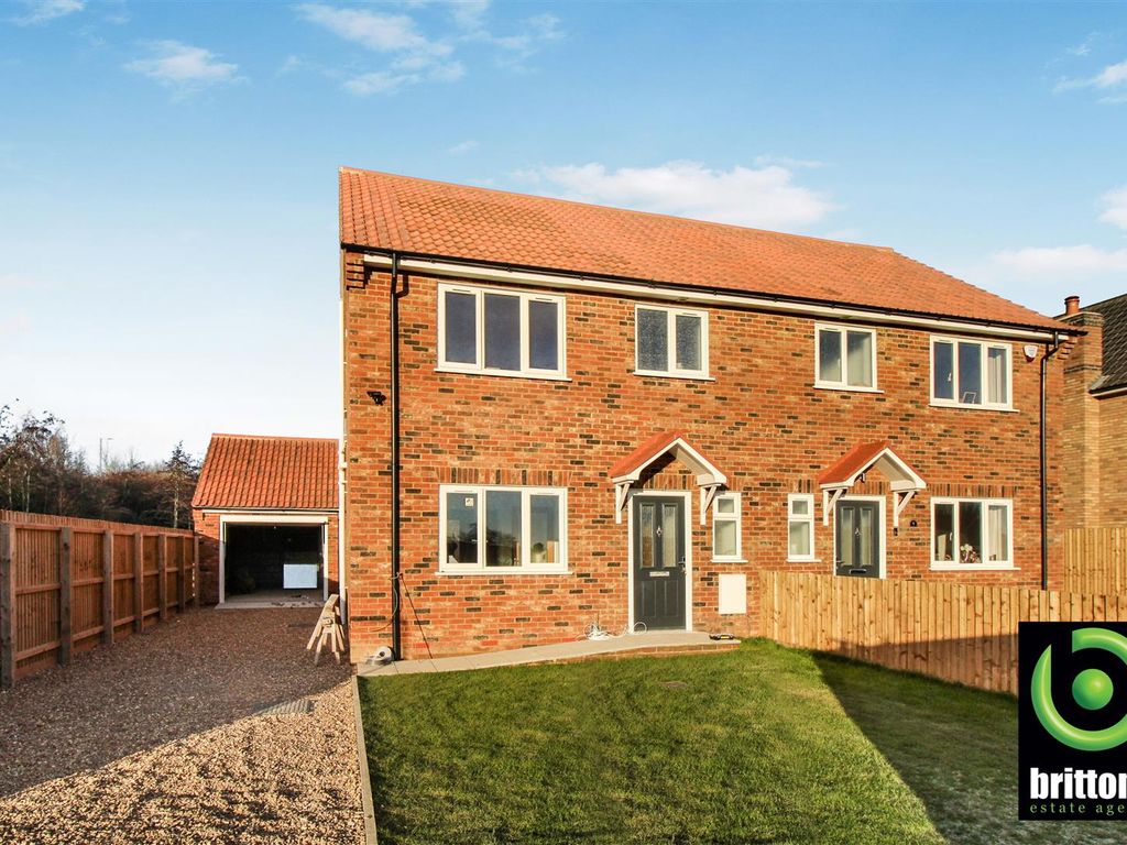 3 bed semidetached house for sale in Cherry Tree Drive, Terrington St