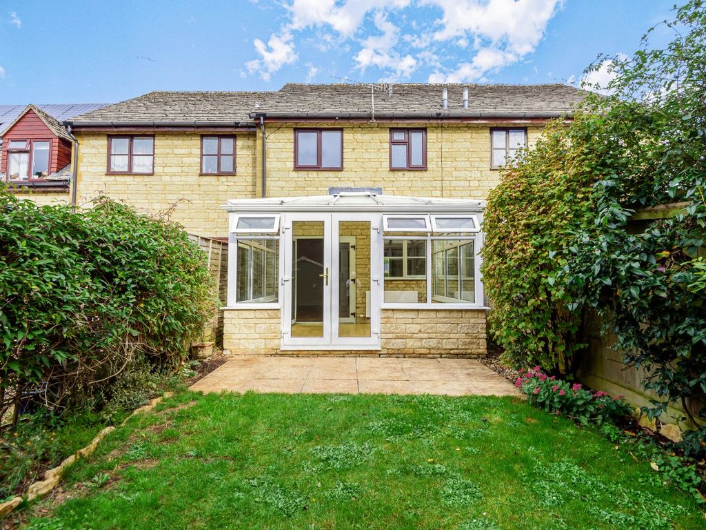 3 bed terraced house for sale in Brassington Gardens, Withington