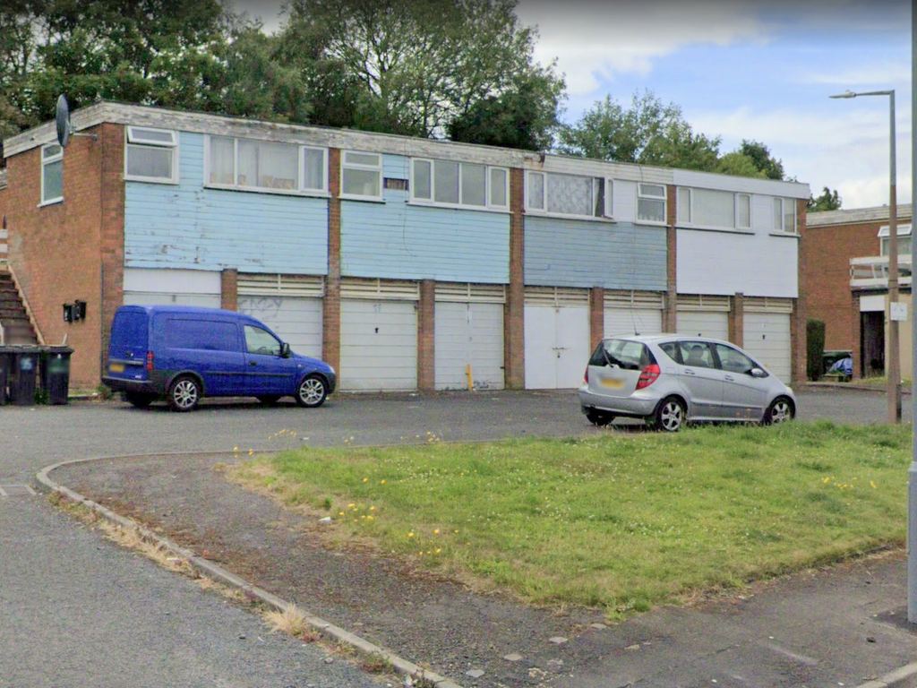 Studio to rent in Trafalgar Court, Tividale B69 Zoopla