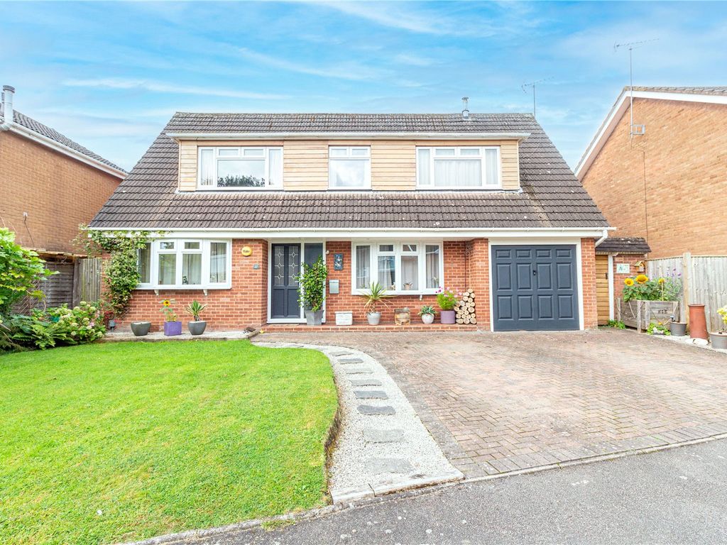 3 bed detached house for sale in Wolverton Close, Ipsley, Redditch