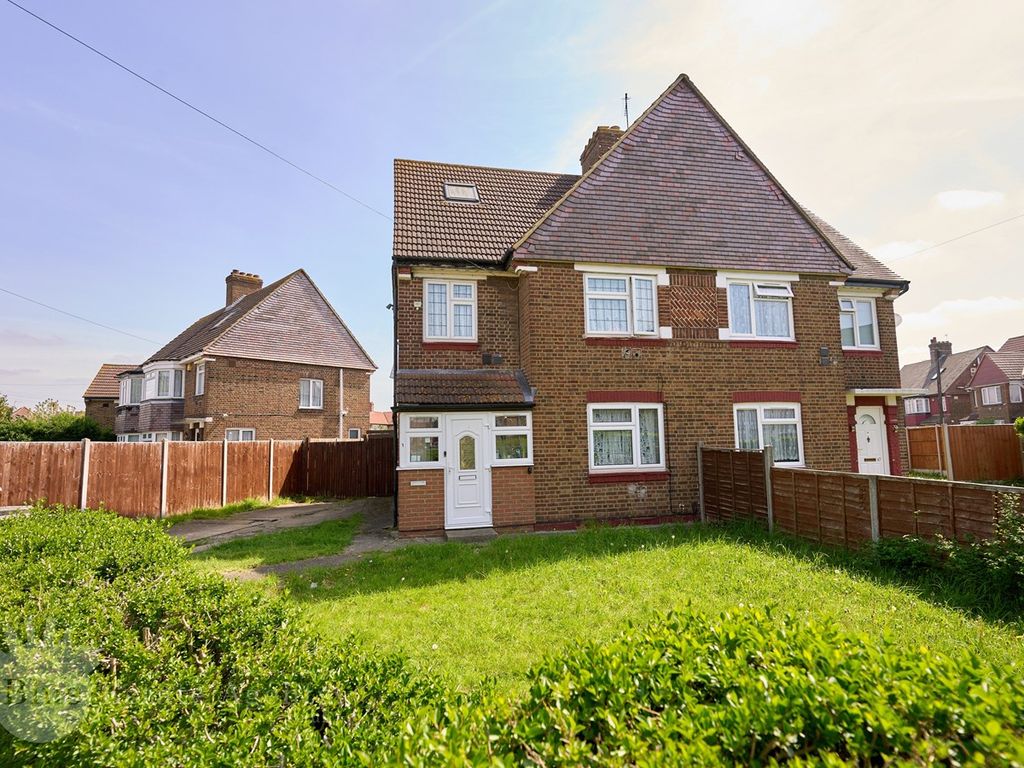 3 bed semidetached house for sale in Charles Street, Hounslow TW3 Zoopla