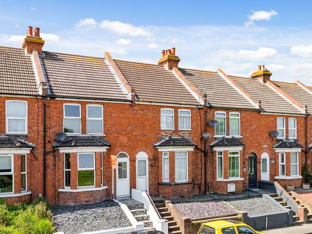 2 bed terraced house for sale in Risborough Lane, Folkestone CT20 Zoopla