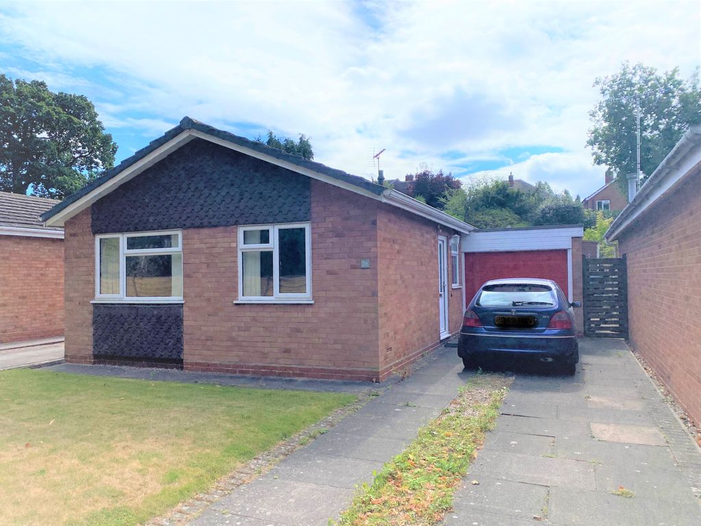2 bed detached bungalow for sale in Glendale Close, Finchfield