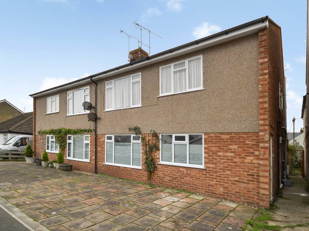 2 bed flat for sale in Reservoir Road, Whitstable CT5, £195,000 Zoopla