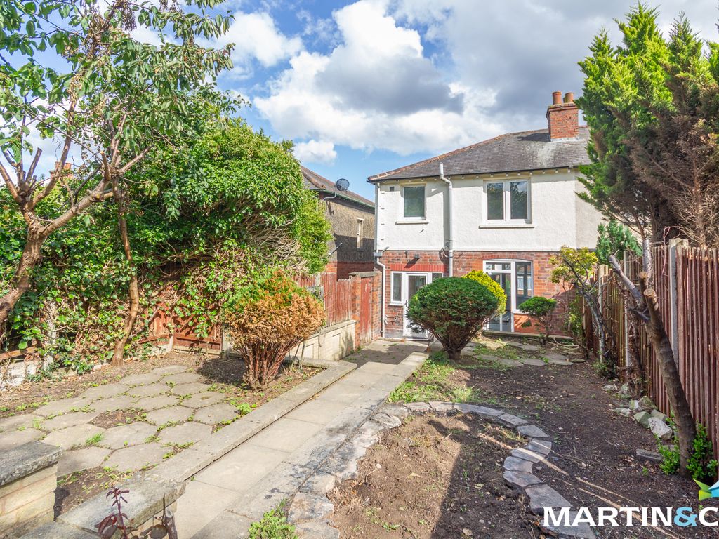 3 bed semidetached house to rent in Brian Road, Smethwick B67 Zoopla