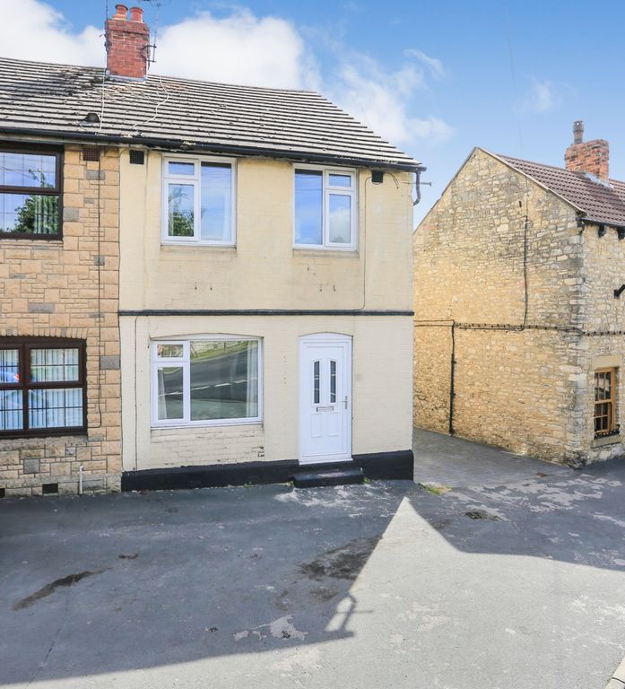 3 bed terraced house for sale in Church Hill, Sherburn In Elmet, Leeds