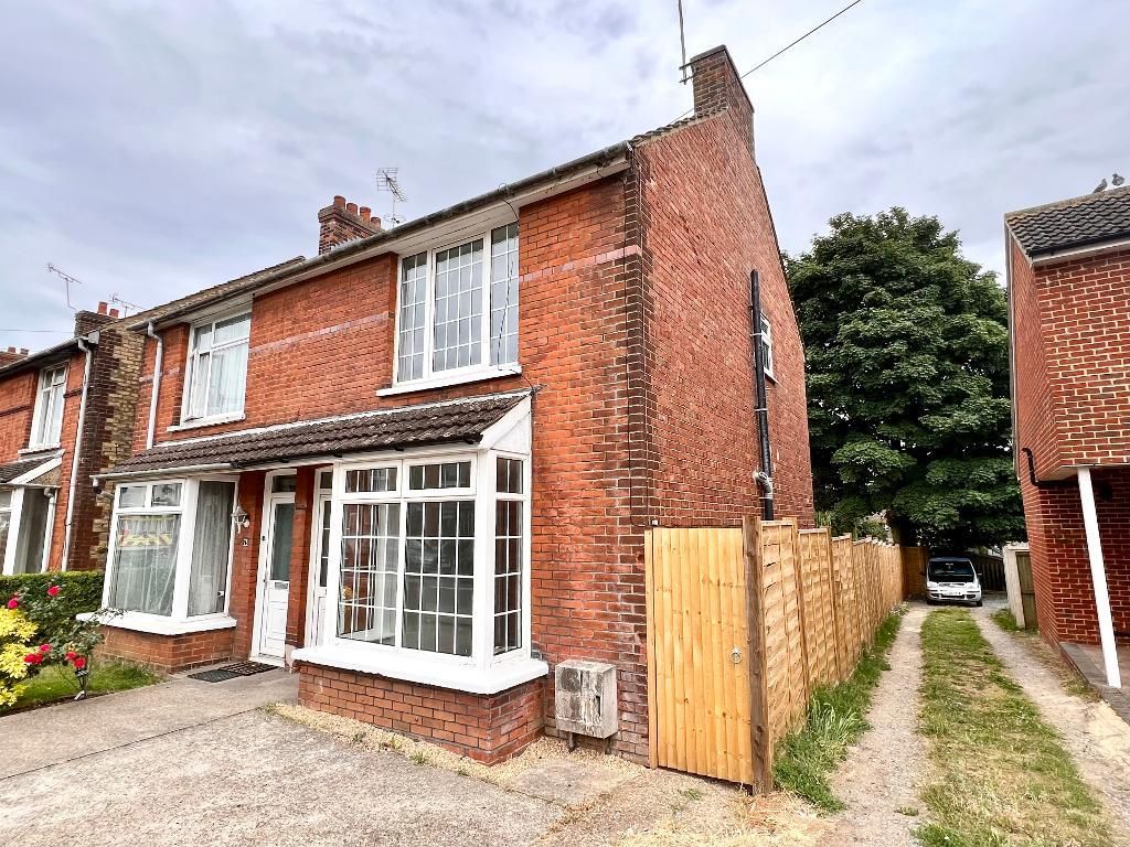 4 bed semidetached house for sale in Hunter Road, Willesborough