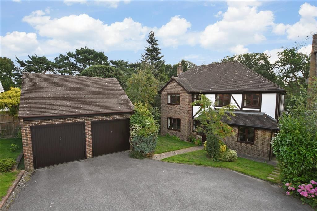 4 bed detached house for sale in The Farthings, Crowborough, East