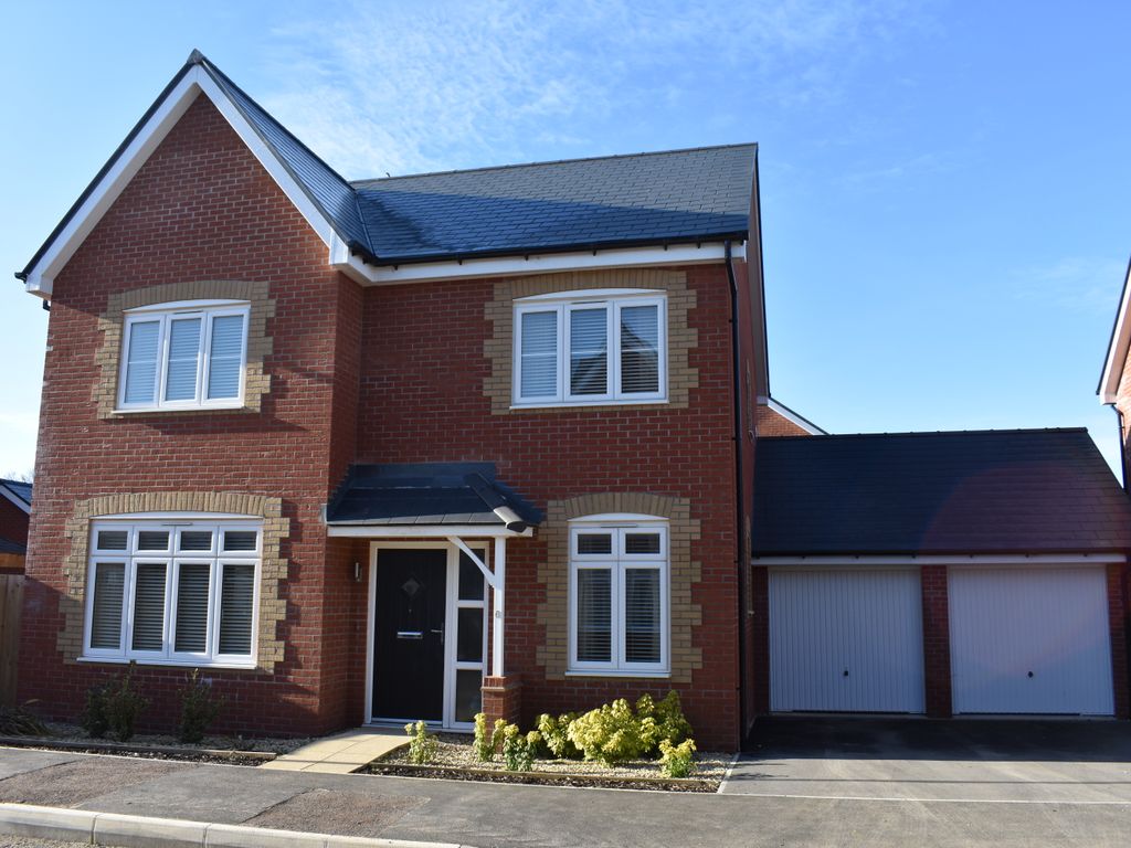 4 bed detached house for sale in Starling Close, Stalbridge