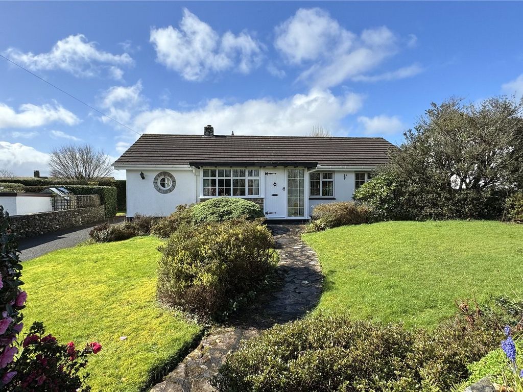 3 bed bungalow for sale in School Road, Pensilva, Liskeard, Cornwall