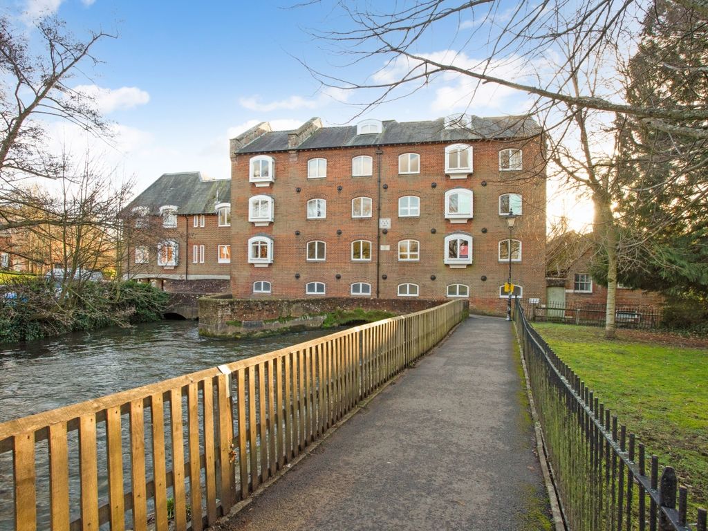 2 bed flat to rent in Wharf Hill, Winchester SO23 Zoopla