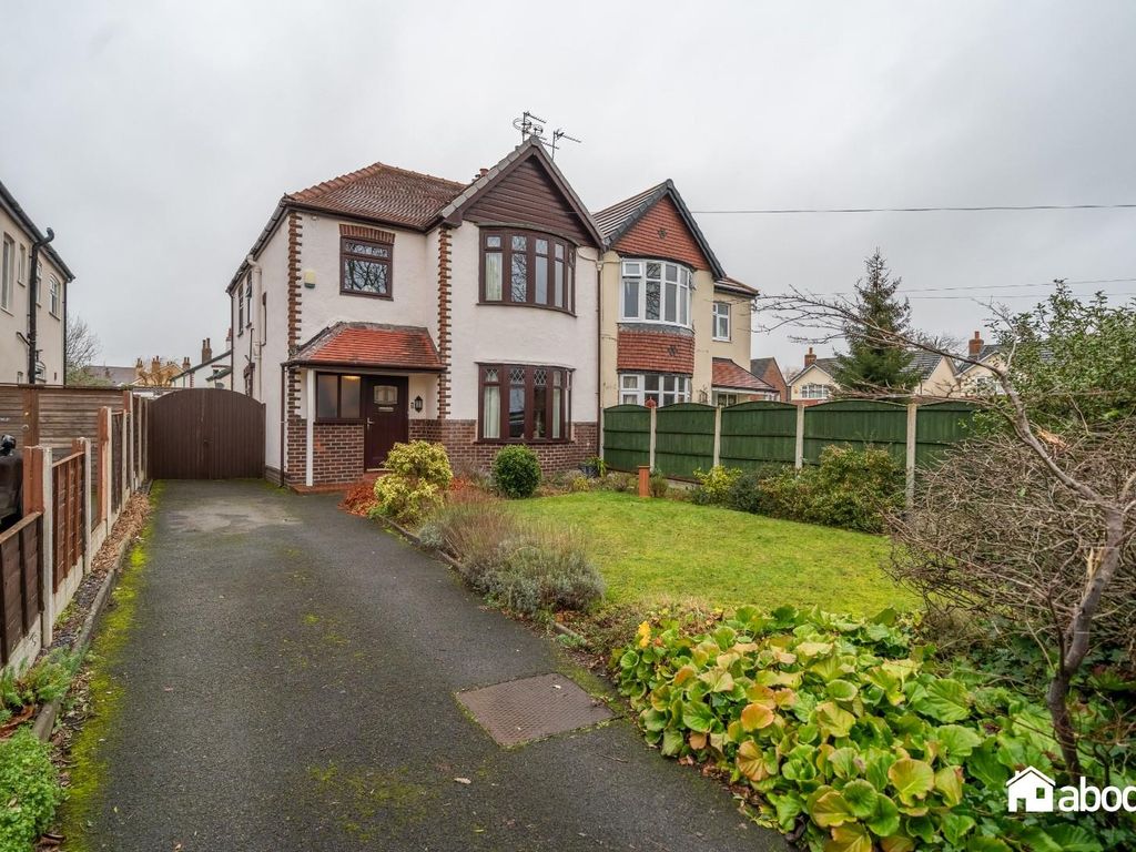 4 bed semidetached house for sale in Duke Street, Formby, Liverpool