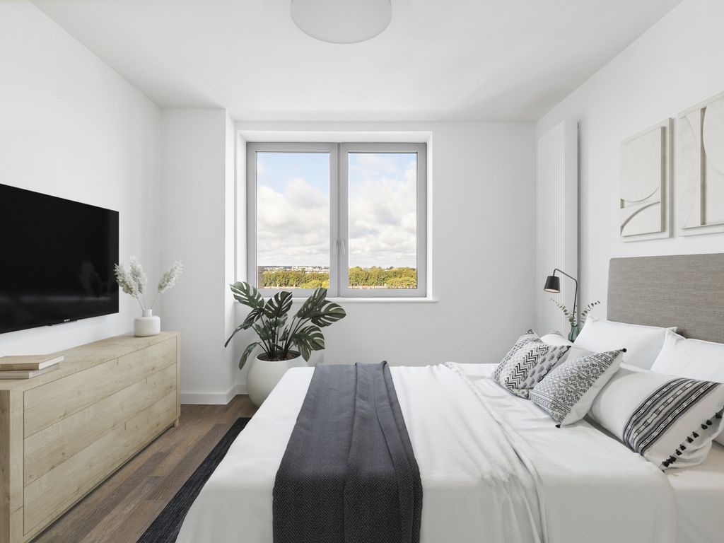 2 bed terraced house to rent in Lions House, 212 Upper Tooting Road