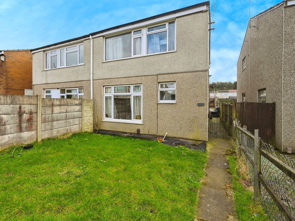 3 bed semidetached house for sale in Harris Road, KirkbyInAshfield