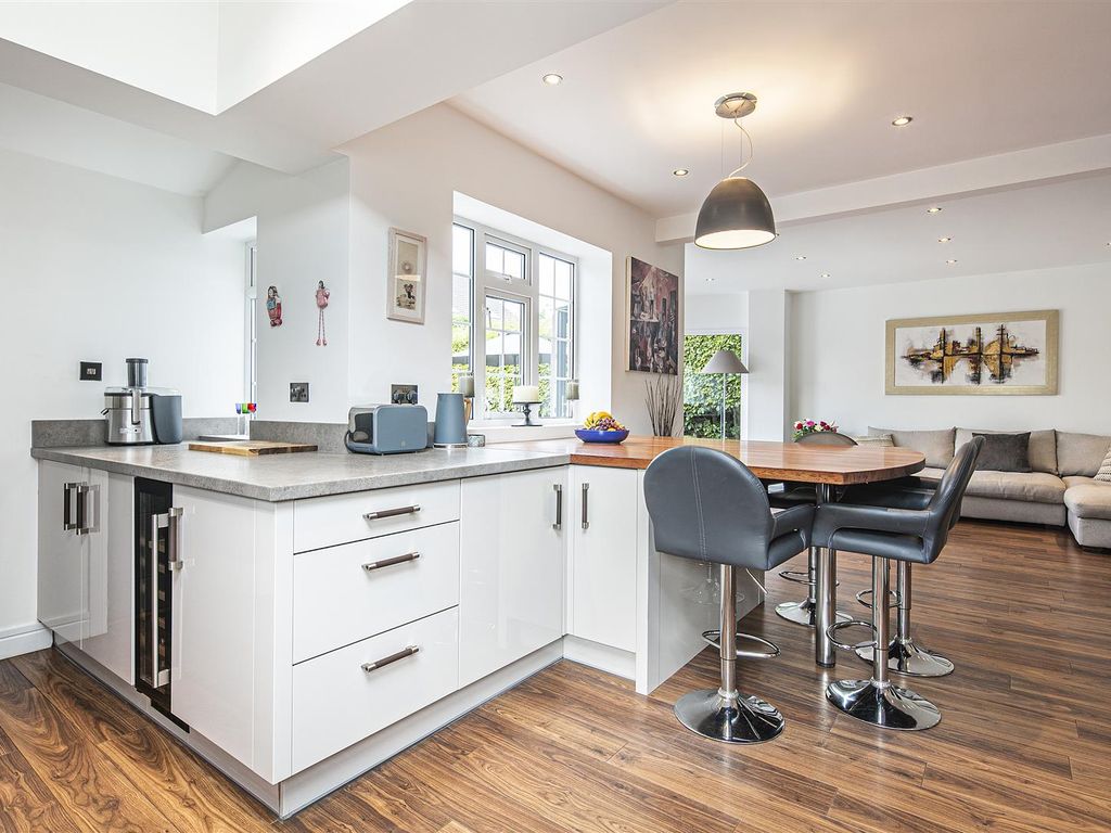 3 bed detached house for sale in Chorley Drive, Fulwood S10, £725,000