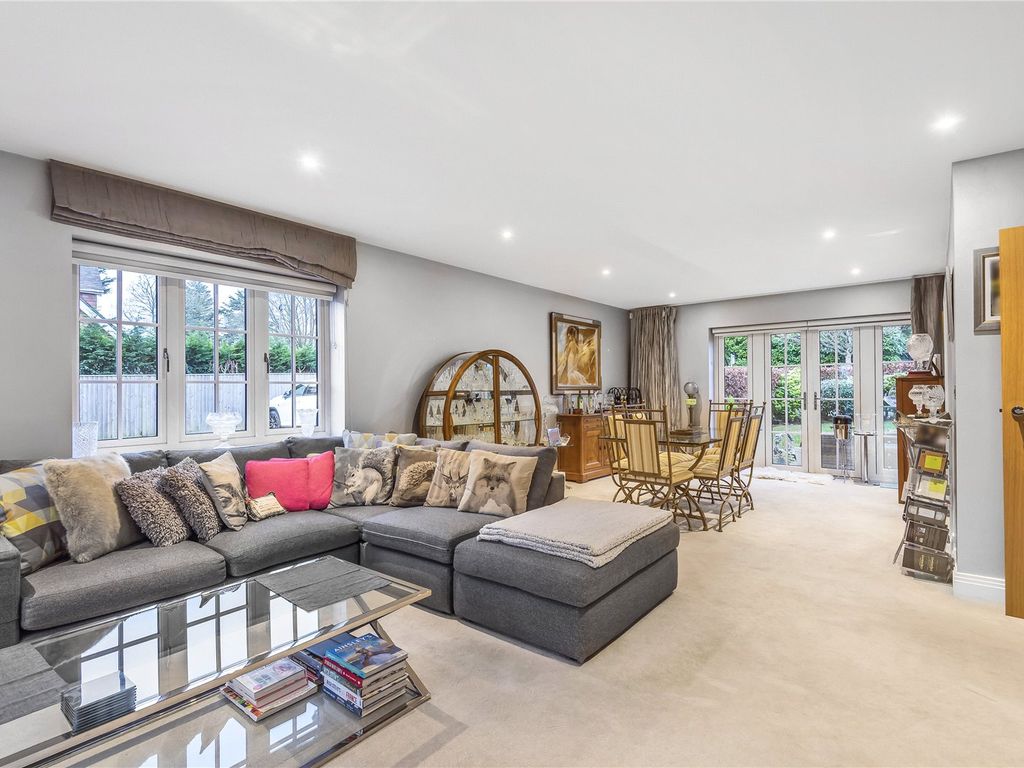 Aspin Lodge, 38 North Park, Gerrards Cross SL9  
