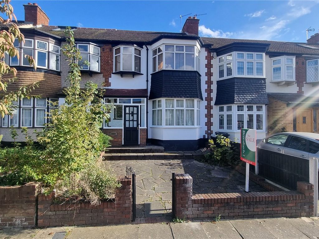 3 bed terraced house for sale in Glenwood Drive, Gidea Park RM2, £