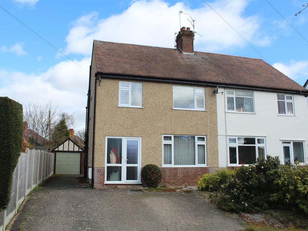 4 bed semidetached house for sale in Shelton Road, Copthorne