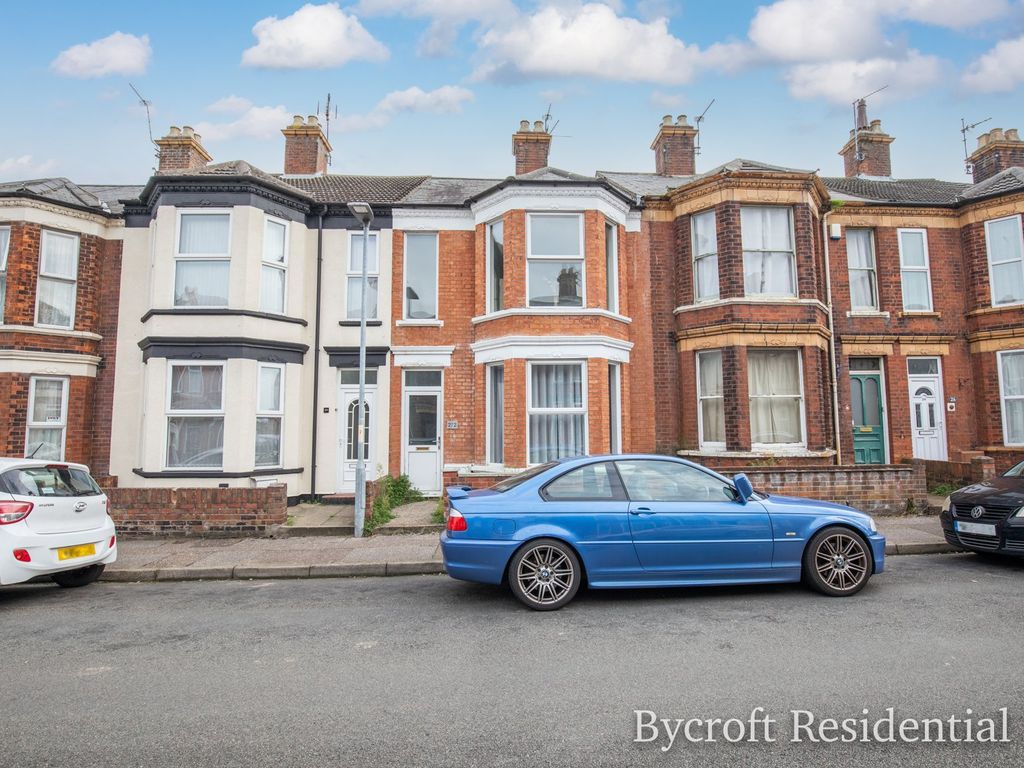 4 bed terraced house for sale in Palgrave Road, Great Yarmouth NR30