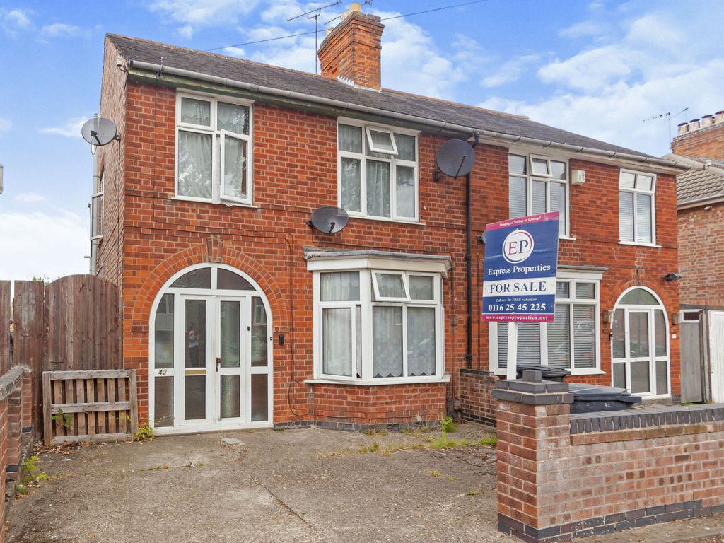 3 bed semidetached house for sale in Mayflower Road, Evington