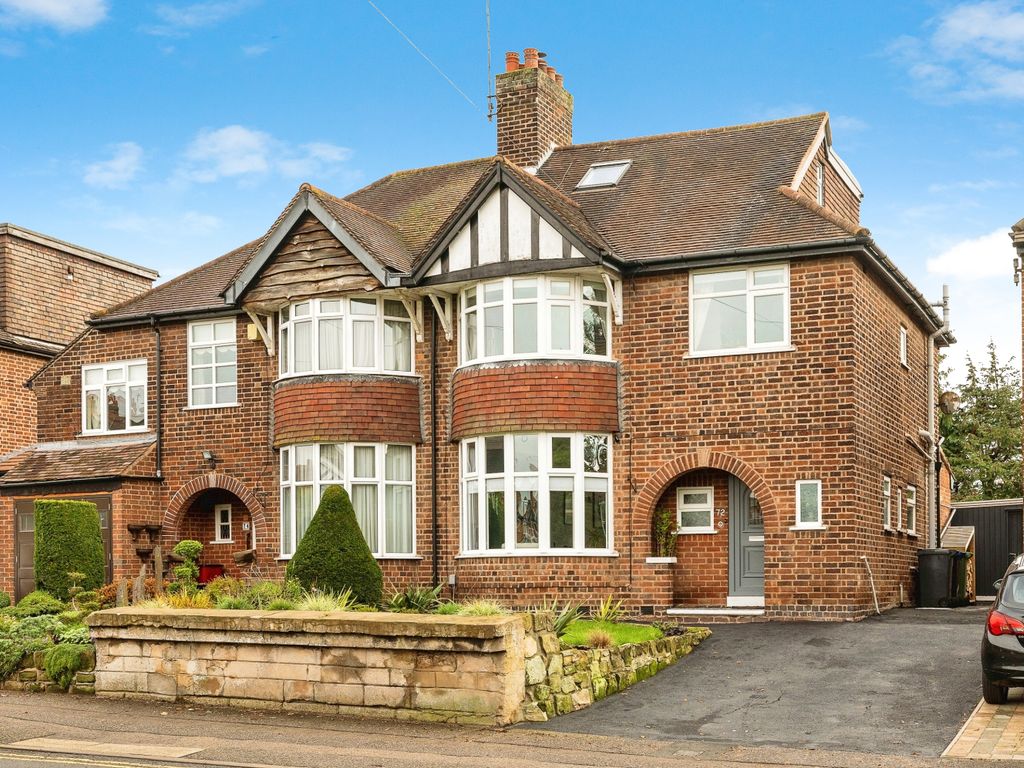 4 bed semidetached house for sale in Coventry Road, Warwick