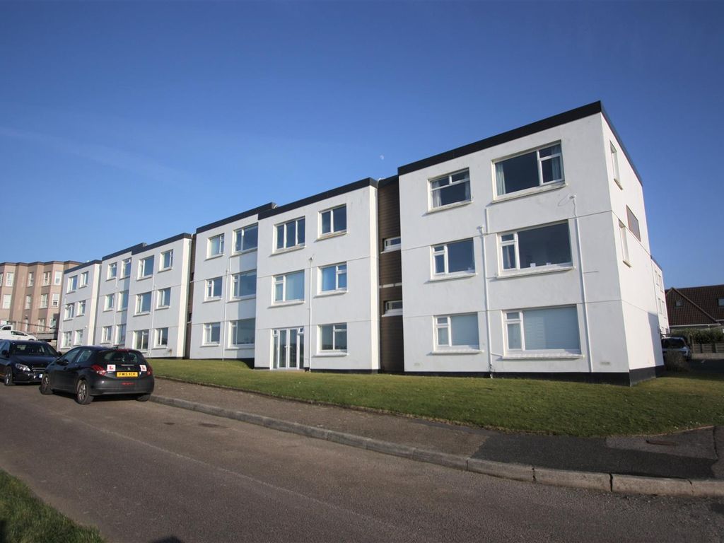2 bed flat to rent in Watergate Road, Newquay TR7 Zoopla