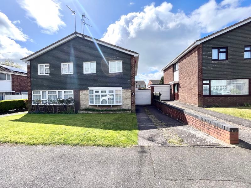 3 bed semidetached house for sale in Mousesweet Close, Netherton