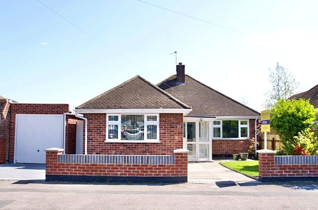3 bed bungalow for sale in Ambergate Drive, Birstall, Leicester
