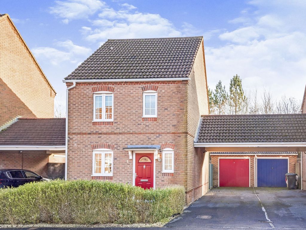 3 bed detached house for sale in Causton Road, Beggarwood, Basingstoke