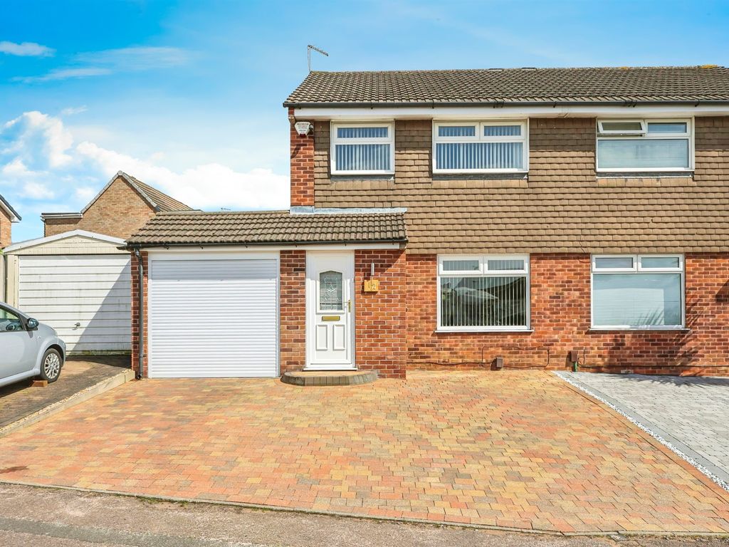 3 bed semidetached house for sale in Summerfields Way, Ilkeston DE7, £