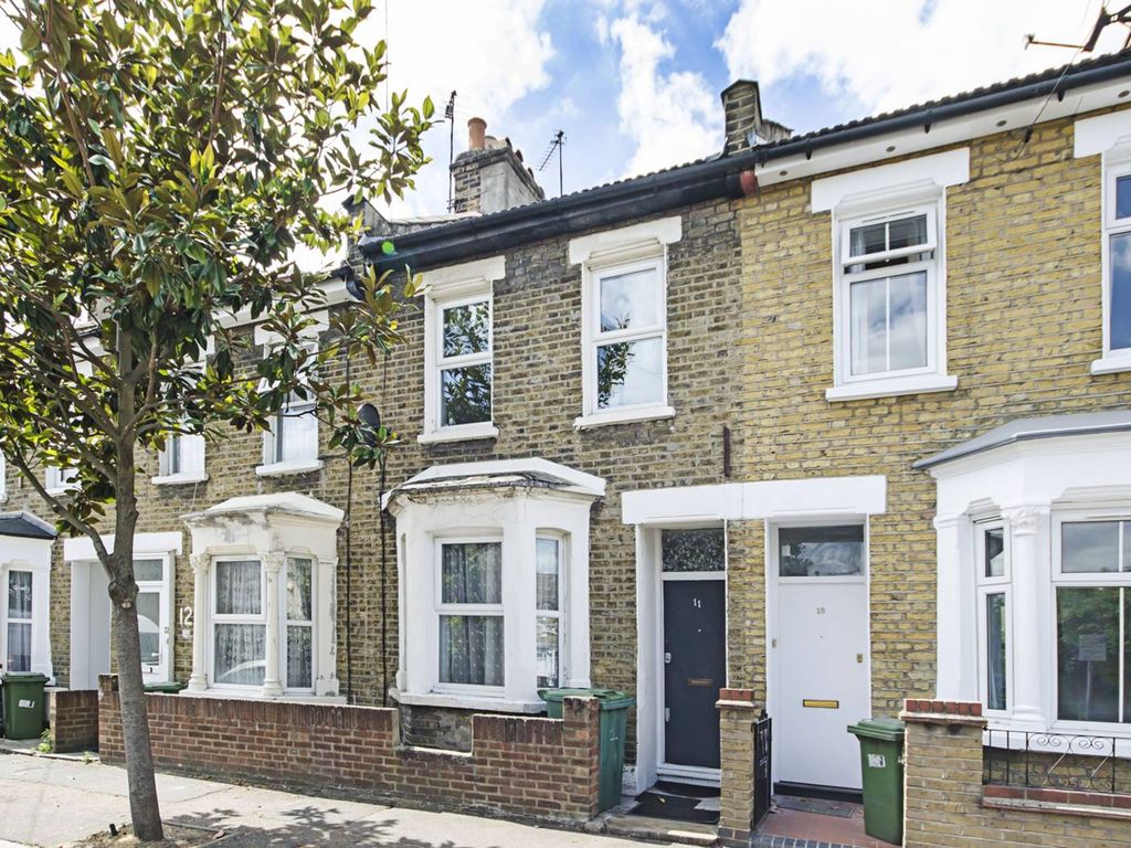 2 bed property to rent in Maiden Road, Stratford, London E15 Zoopla