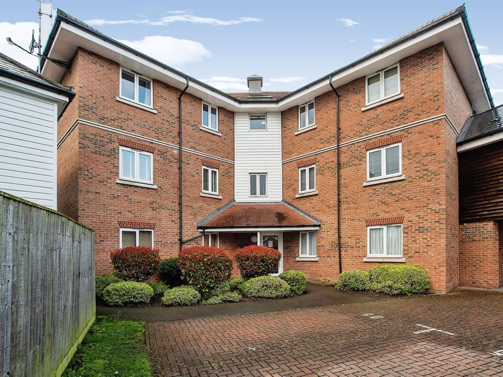2 bed flat for sale in Wharf Way, Hunton Bridge, Kings Langley WD4 Zoopla