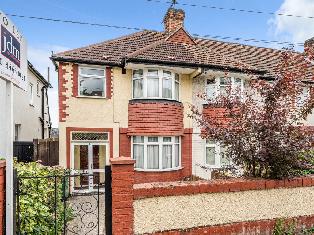 3 bed end terrace house to rent in Westmount Road, London SE9 Zoopla