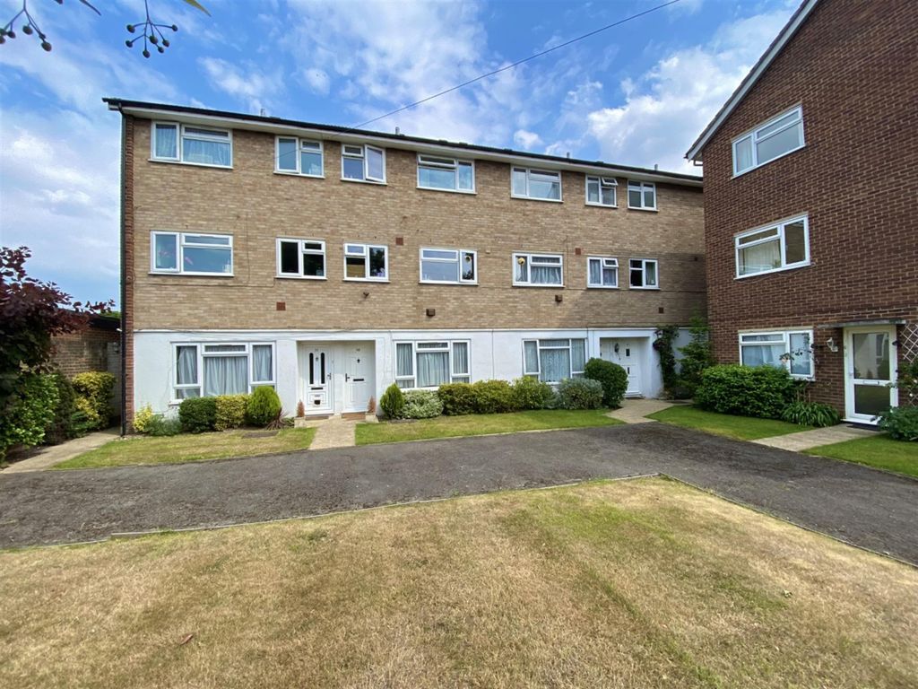 2 bed for sale in Fulwood Close, Hayes UB3 Zoopla