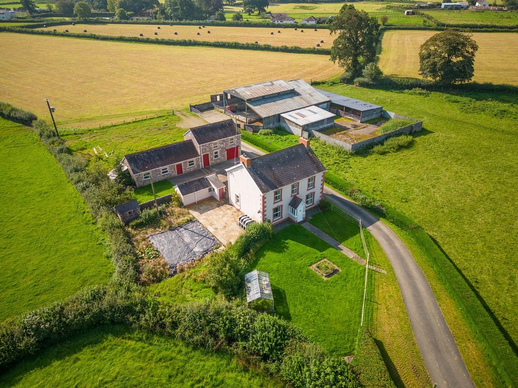 4 bed farm for sale in Llangadog, Llangadog, Carmarthenshire. SA19, £